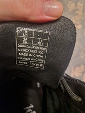 DOC MARTENS SIZE 9 BLACK