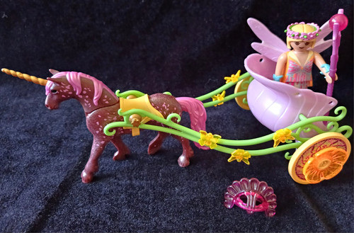 Playmobil 9136 unicorn drawn - unicorn,