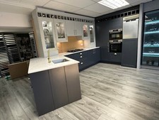 Kitchen Ex Display Premium Painted Shaker! Silestone Quartz!