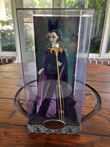 Disney store villains - store, designer