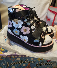 Irregular Choice Beautiful Black Buttercup Buckle Sandals/ Pumps  Size 6.5 (40) 