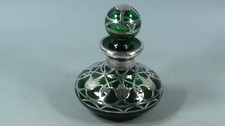 ART NOUVEAU SILVER OVERLAY GREEN GLASS SCENT BOTTLE ANTIQUE PERFUME