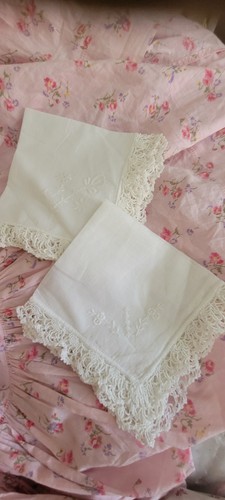 Pair antique white - white, &