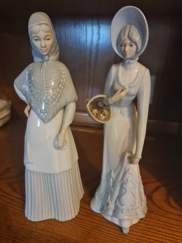 Pair spanish porcelain - pair,