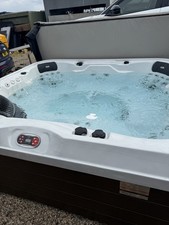 Canadian Spa Alberta Hottub Brand-New rrp £11,999 