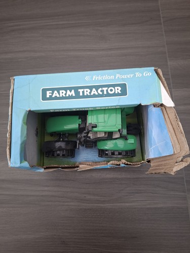 Farm tractor toy - tractor, box)