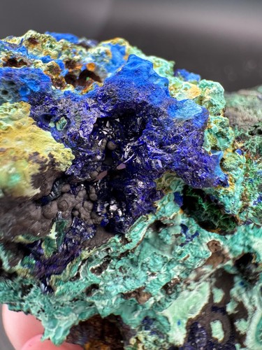6740 gemmy and druzy azurite - 6740,