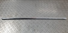 #84 MERCEDES E-CLASS W207 EXTERIOR FRONT DOOR WINDOW STRIPE RIGHT A2077250282