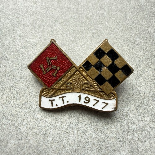 Isle man pin badge 1977 - isle, tt