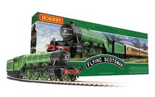 Hornby R1255M  "FLYING SCOTSMAN" Train set - OO Gauge
