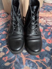 Schuh Black Heeled Boots With