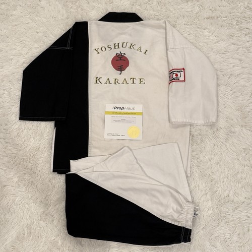 Cobra kai screen - cobra,