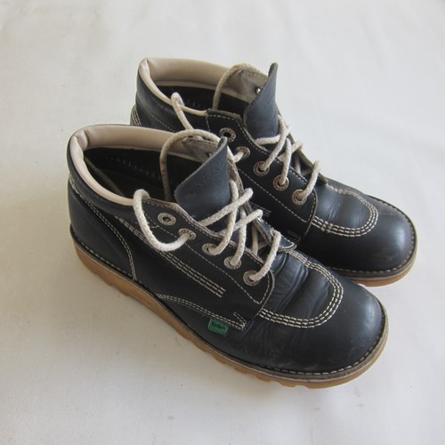 Kickers kick ankle - kick, hi