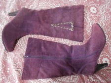 Legroom suede boots size 9