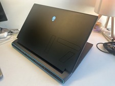 Alienware m17 R5 4K 120Hz | Ryzen 9 6900HX | 6850M XT 12GB