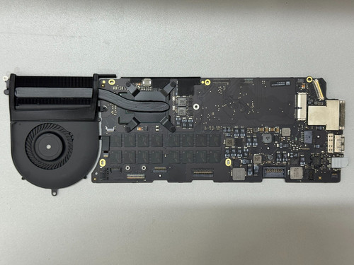 Genuine macbook pro - a1502, mid