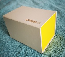 Selfridges & Co Magnetic Close