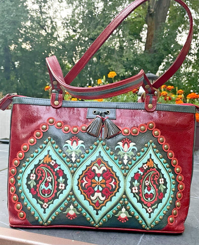 Nwot isabella fiore burgundy - nwot,