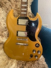 Gold Epiphone SG Pro G-400