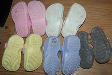 KIds Croc style shoes Size 6