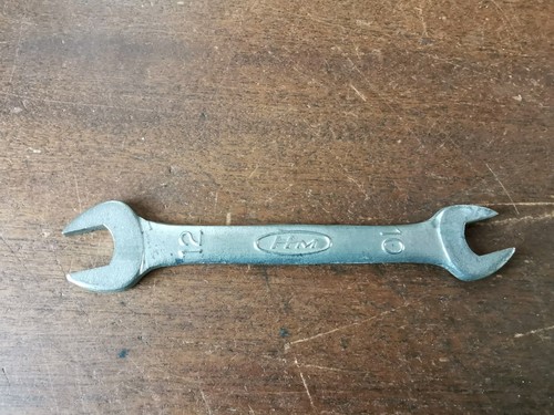 Vintage honda motor - motor, spanner