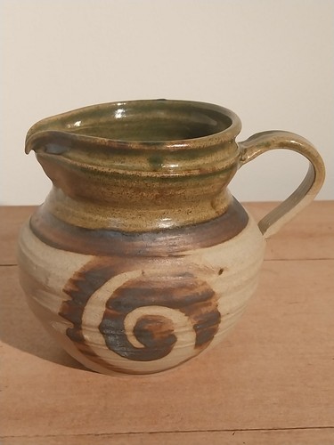 Lovely vintage studio pottery