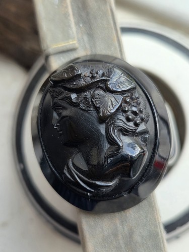 Antique whitby jet - whitby, cameo