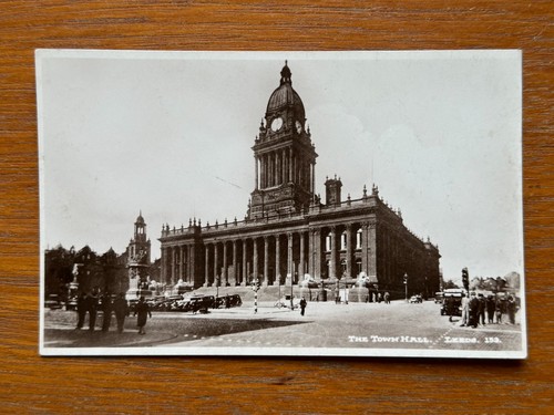 Leeds town hall postcard - town,