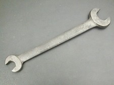 VINTAGE MASSEY FERGUSON