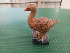 Rare Porcelain Wade Nursery Rhyme GOOSEY GANDER larger figure (No. 18).  VGC