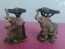 Set Of 2 Elephant Figurine