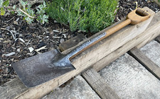 Vintage Spear & Jackson Neverbend No1 Garden Spade Shovel Hole Digging Tool