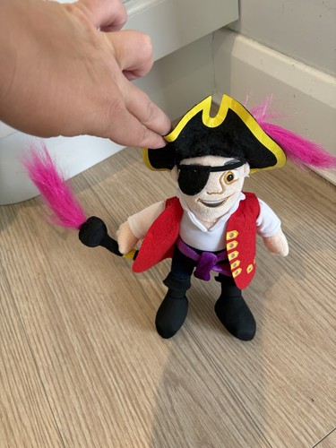 Wiggles captain feathersword - captain,