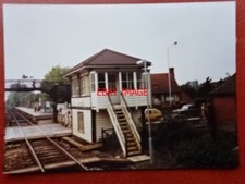 PHOTO  UCKFIELD SIGNALBOX 1982