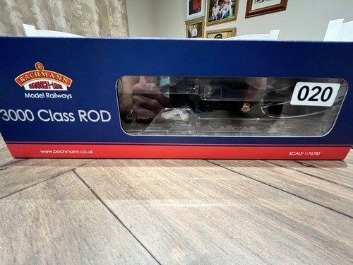 Bachmann 127 class 3000 - 31-127,