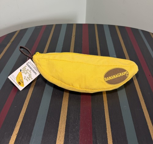 Bananagrams puzzle word game - bananagrams,