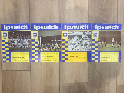 Ipswich town programmes v - town,