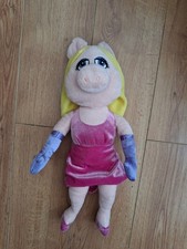 The Muppets Miss Piggy Plush Toy 17” Whitehouse Leisure Soft Cuddly Toy 