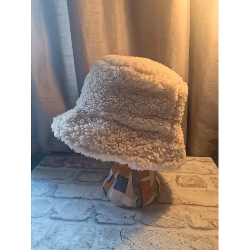 Bucket hat teddy bear - hat,