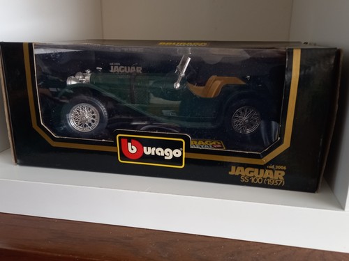 Stunning bburago 3006 - stunning, jaguar