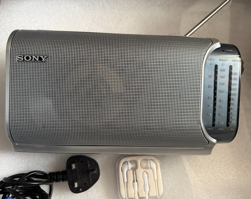 Sony icf 704l - sony, fm/mw/lw