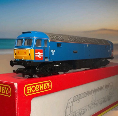 Boxed hornby r2422 riviera - boxed,
