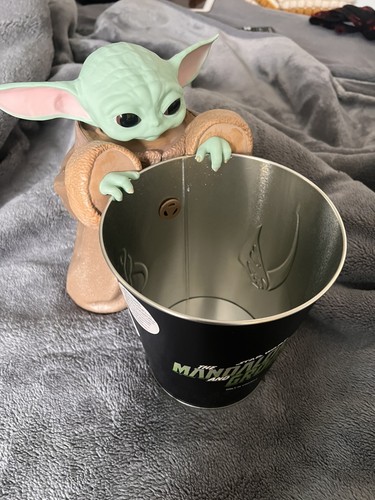 The mandalorian and grogu - and,