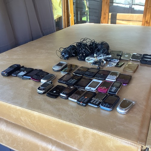 Joblot old mobile phones - of,