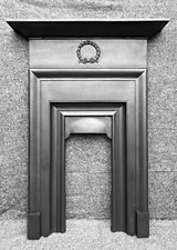 ANTIQUE CAST IRON FIREPLACE FIRE SURROUND / INSERT VICTORIAN EDWARDIAN RESTORED