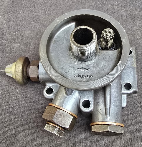 Rover oil pump cover - oil, 602323