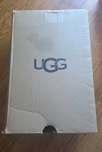 Empty ugg shoe box - empty,