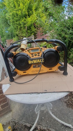 Dewalt radio dc011 - dewalt, 110volts