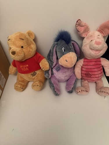 Winnie the pooh piglet - piglet, eeyore