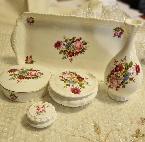 Coalport ludlow bone china set - coalport,